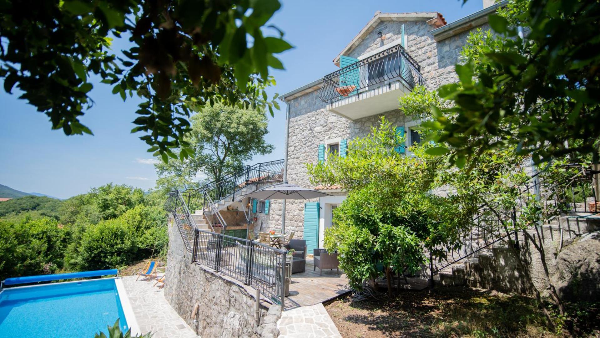 Villa Toscana With A Pool 티바트 외부 사진